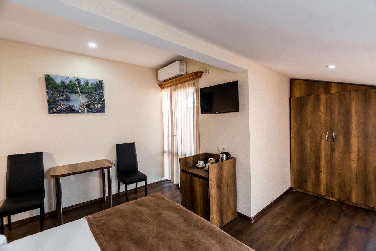 George Hotel Tbilisi Eksteriør bilde