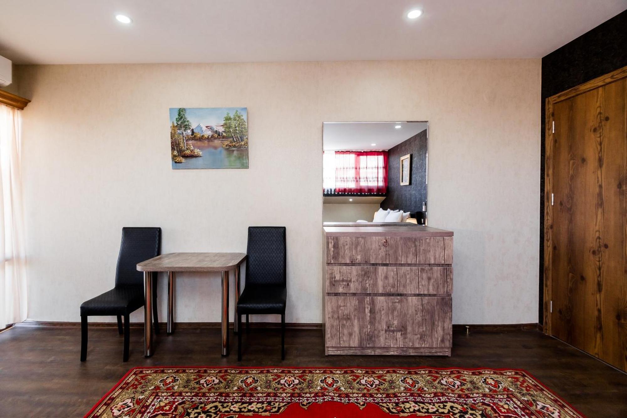 George Hotel Tbilisi Eksteriør bilde