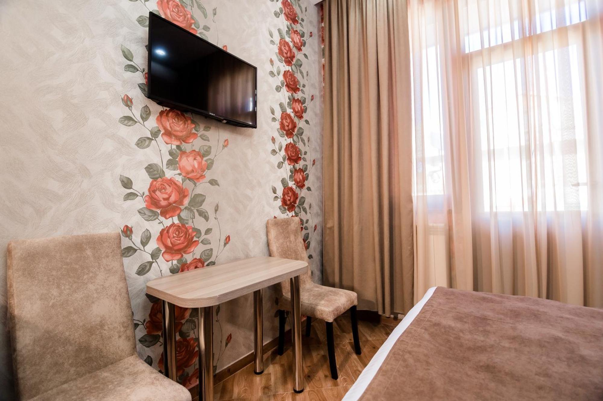 George Hotel Tbilisi Eksteriør bilde