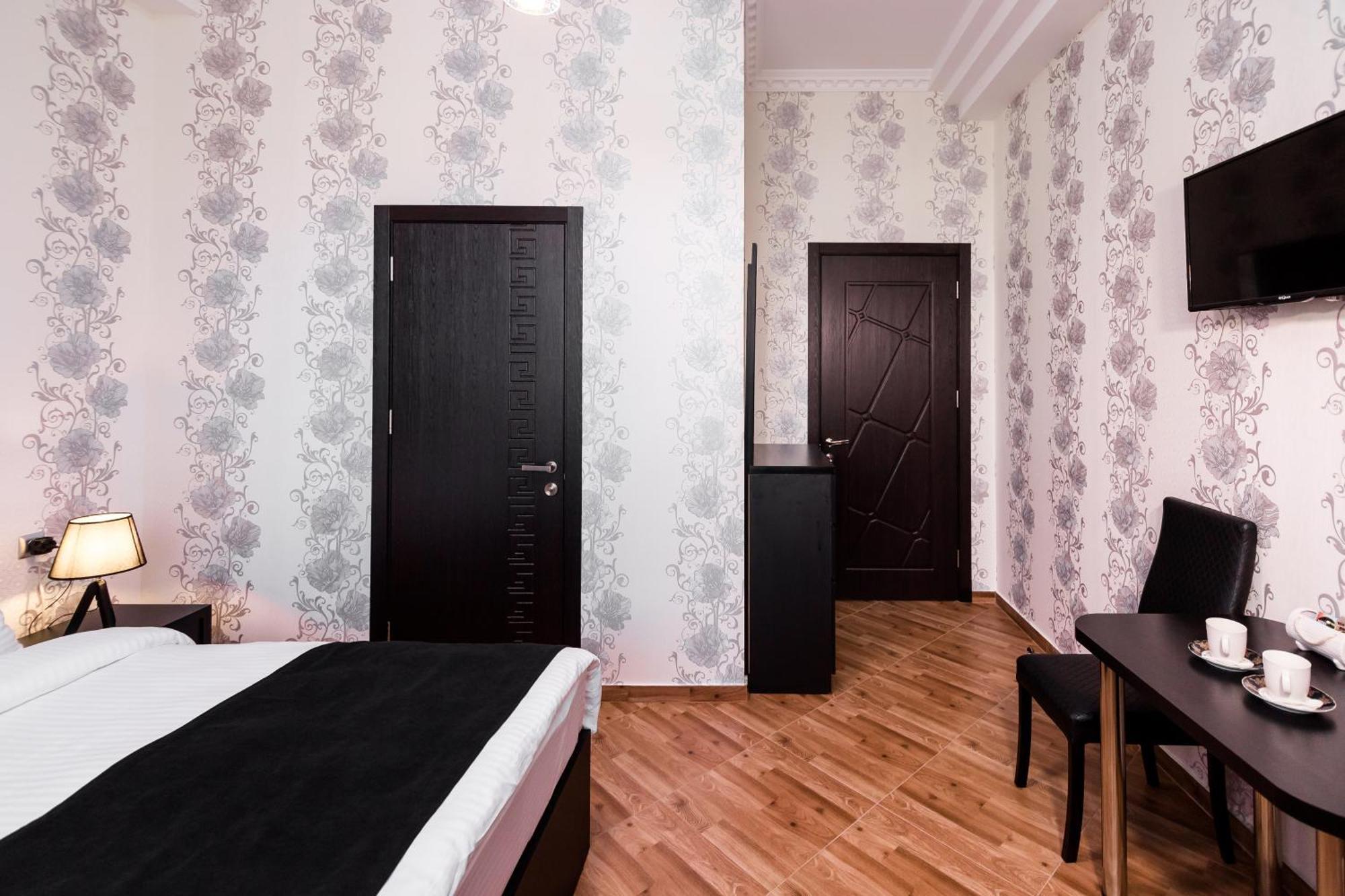 George Hotel Tbilisi Eksteriør bilde